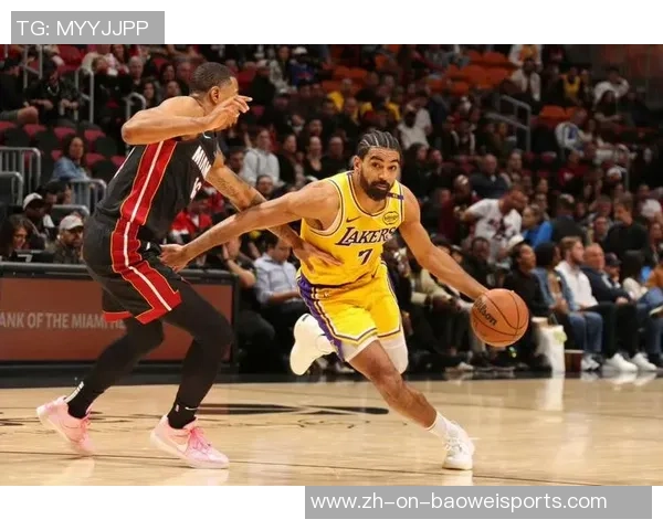 今日湖人对阵热火第二场比赛精彩直播回放全程回顾与分析 今日湖人对阵热火第二场比赛精彩直播回放全程回顾与分析