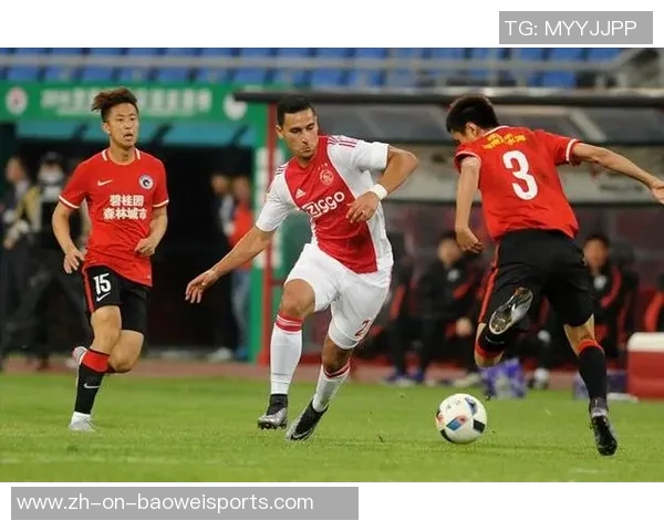 瓦勒伦加与桑纳菲尤尔激战正酣比分走势引人关注